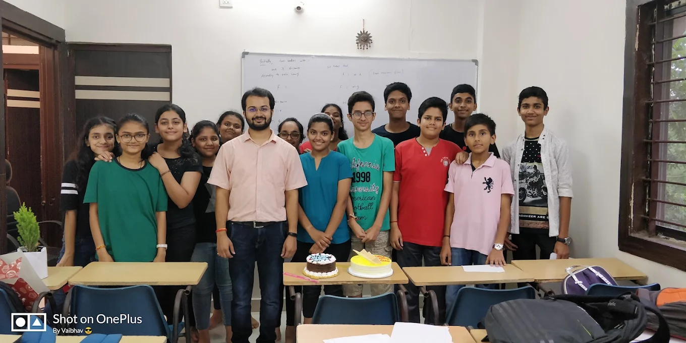 Neev Academy By Bajaj Vaibhav Sir Bhopal-About Image